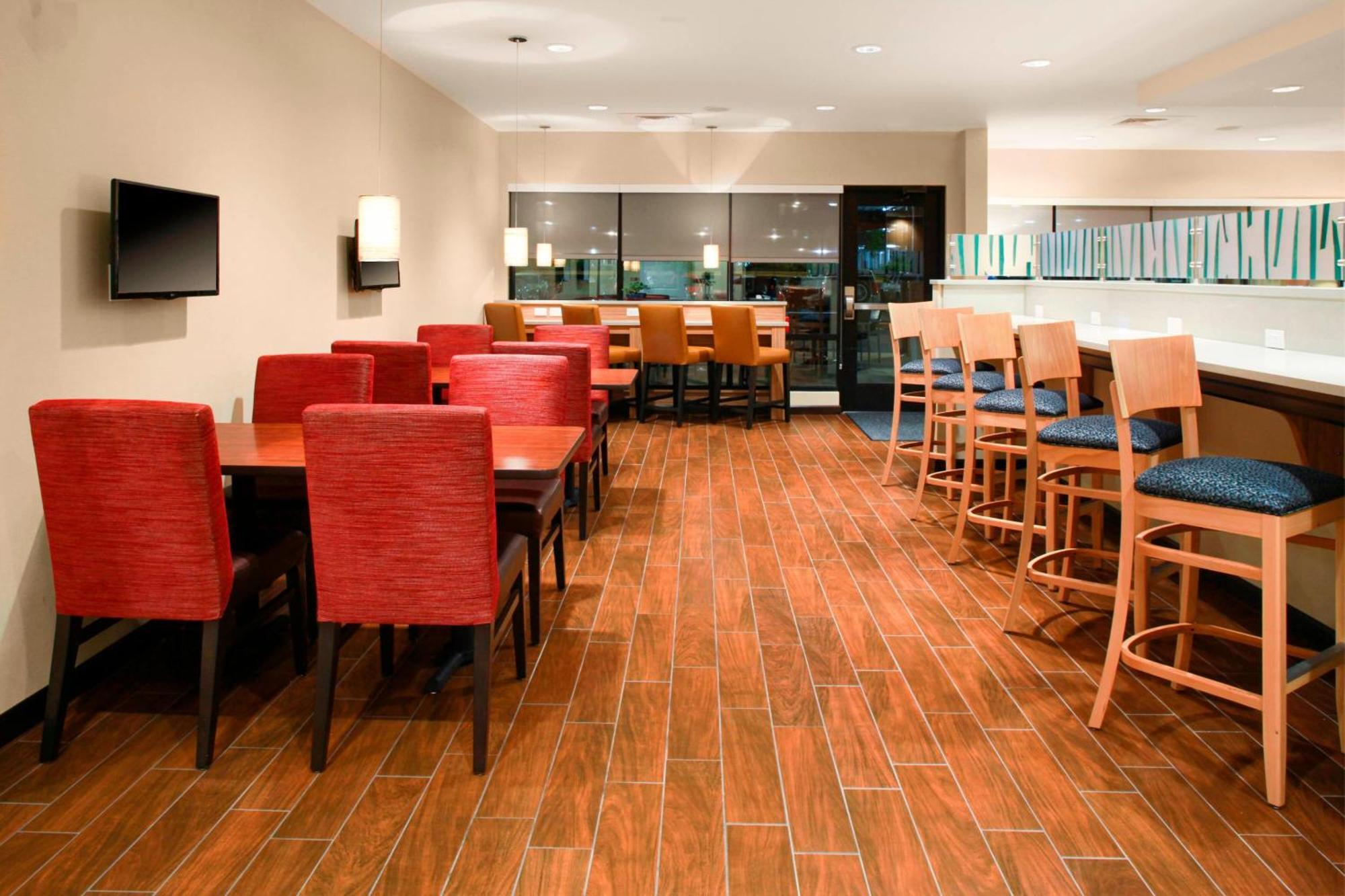 Towneplace Suites By Marriott Macon Mercer University Exterior photo